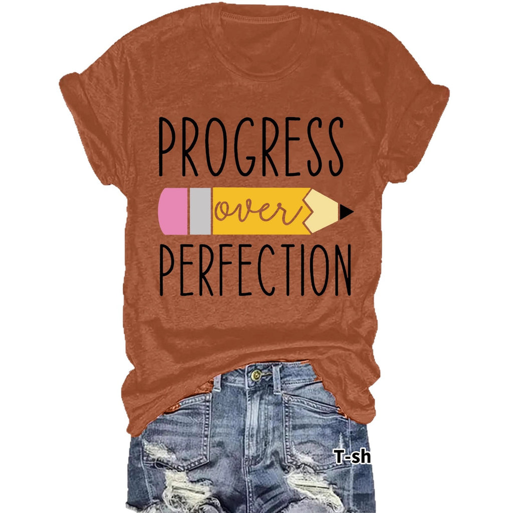 T-shirt short sleeved girl returns to school